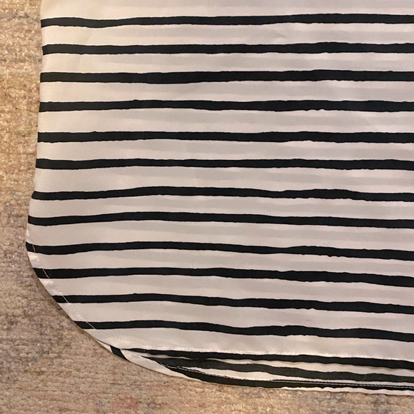 J Crew Cap Sleeve Black and White Blouse - Picture 4 of 5